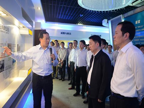 镇江市委书记夏锦文光临bti体育股份视察