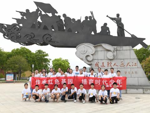 bti体育情 绘爱心 助成长